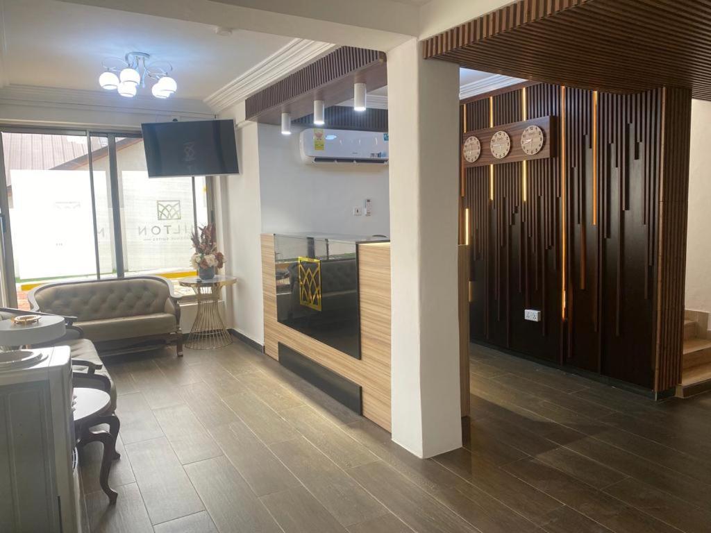 Milton Avenue Suites Accra Ngoại thất bức ảnh