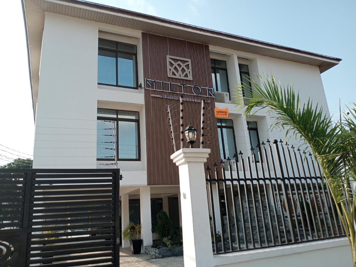 Milton Avenue Suites Accra Ngoại thất bức ảnh