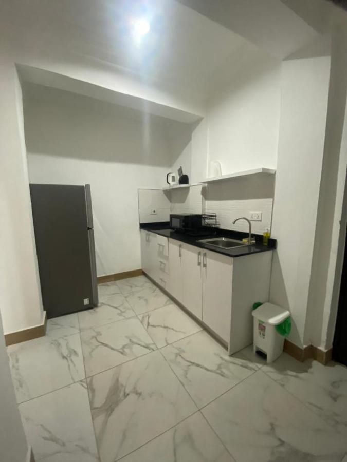 Milton Avenue Suites Accra Ngoại thất bức ảnh